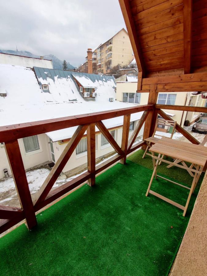 Casa Cu Balcon Apartment Brasov Exterior photo