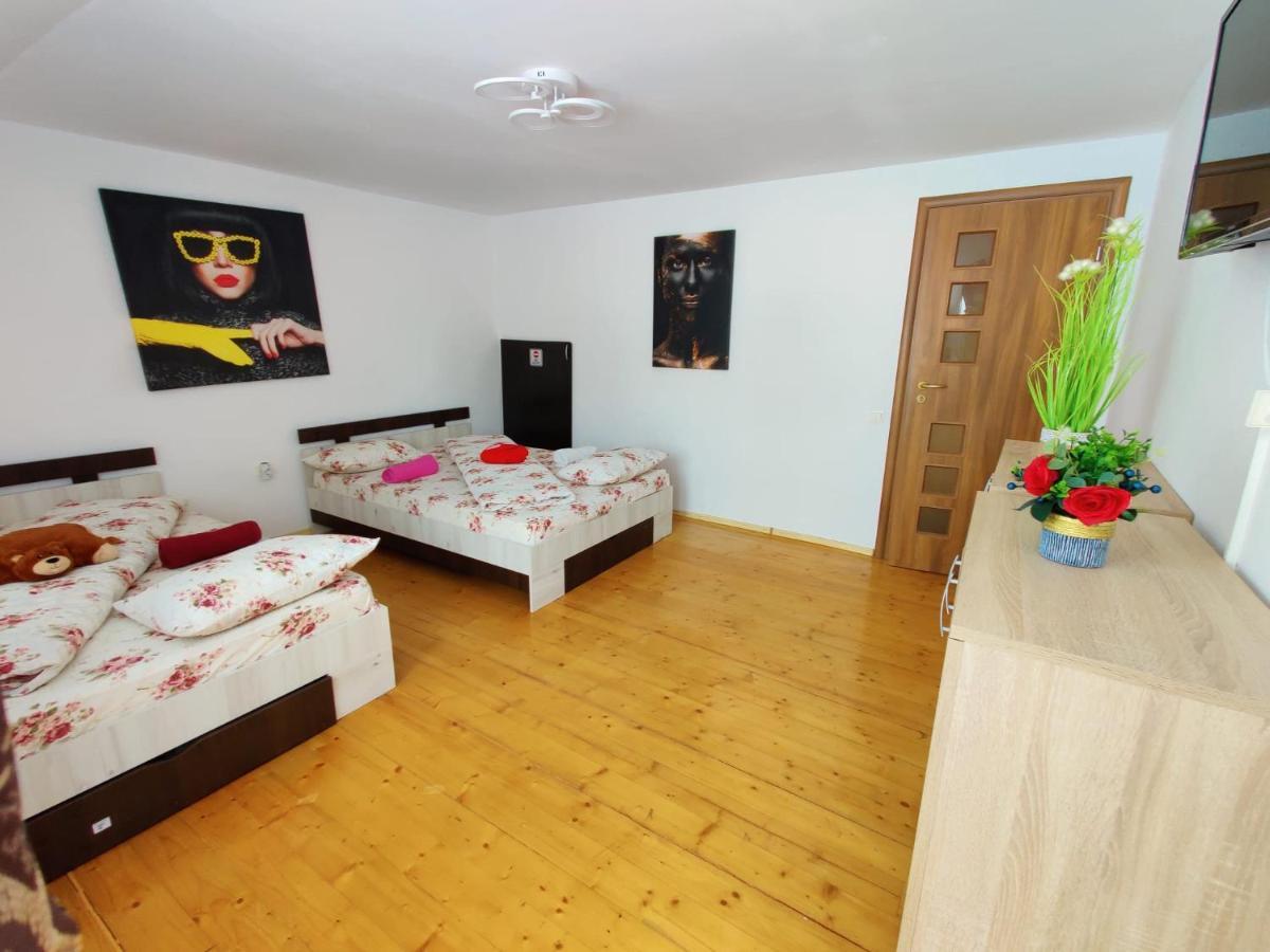 Casa Cu Balcon Apartment Brasov Exterior photo