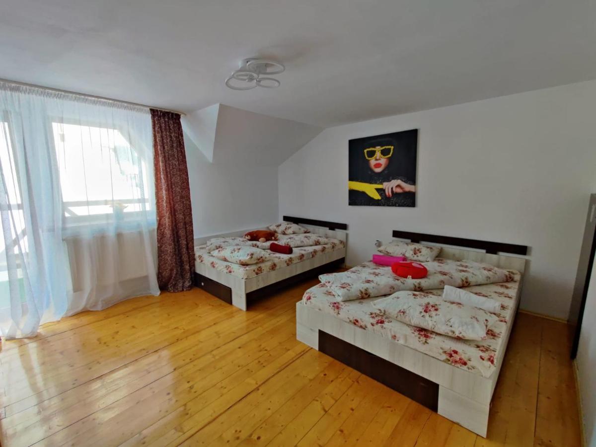 Casa Cu Balcon Apartment Brasov Exterior photo