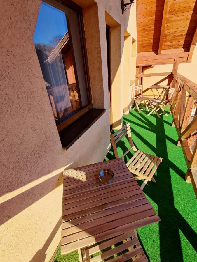 Casa Cu Balcon Apartment Brasov Exterior photo